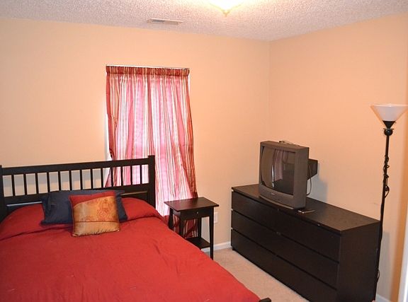 3rd image of 1785 Hardy Dr