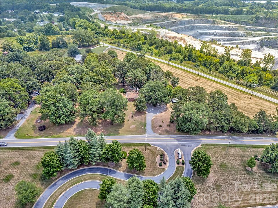 1st image of 133 Odell School Rd