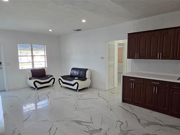 4th image of 12140 SW 218th St