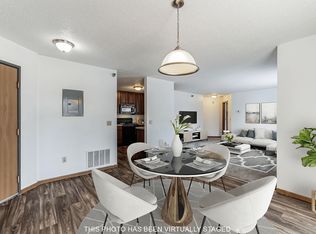 1770 121st Ave NW #1708-5, Minneapolis, MN 55448