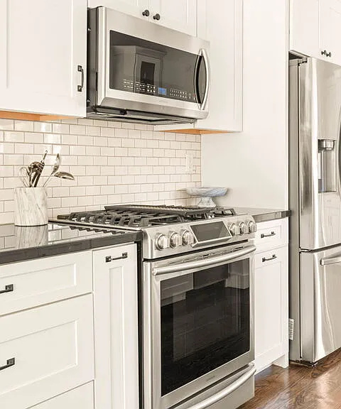 2102 N Bronson Ave — Photo 21