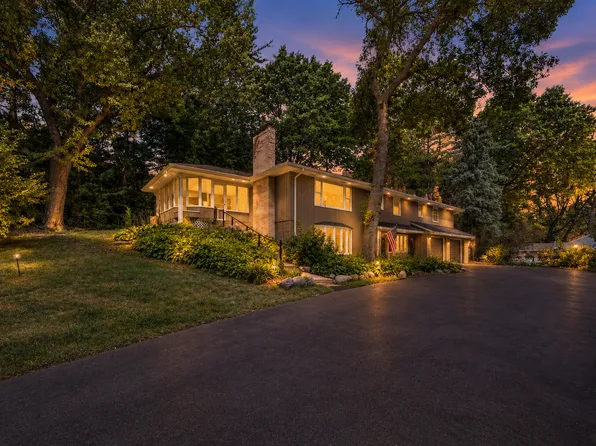 18030 20th Ave N, Plymouth, MN 55447