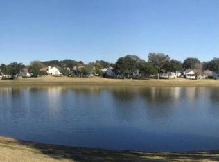323 Del Mar Dr, Lady Lake, FL 32159