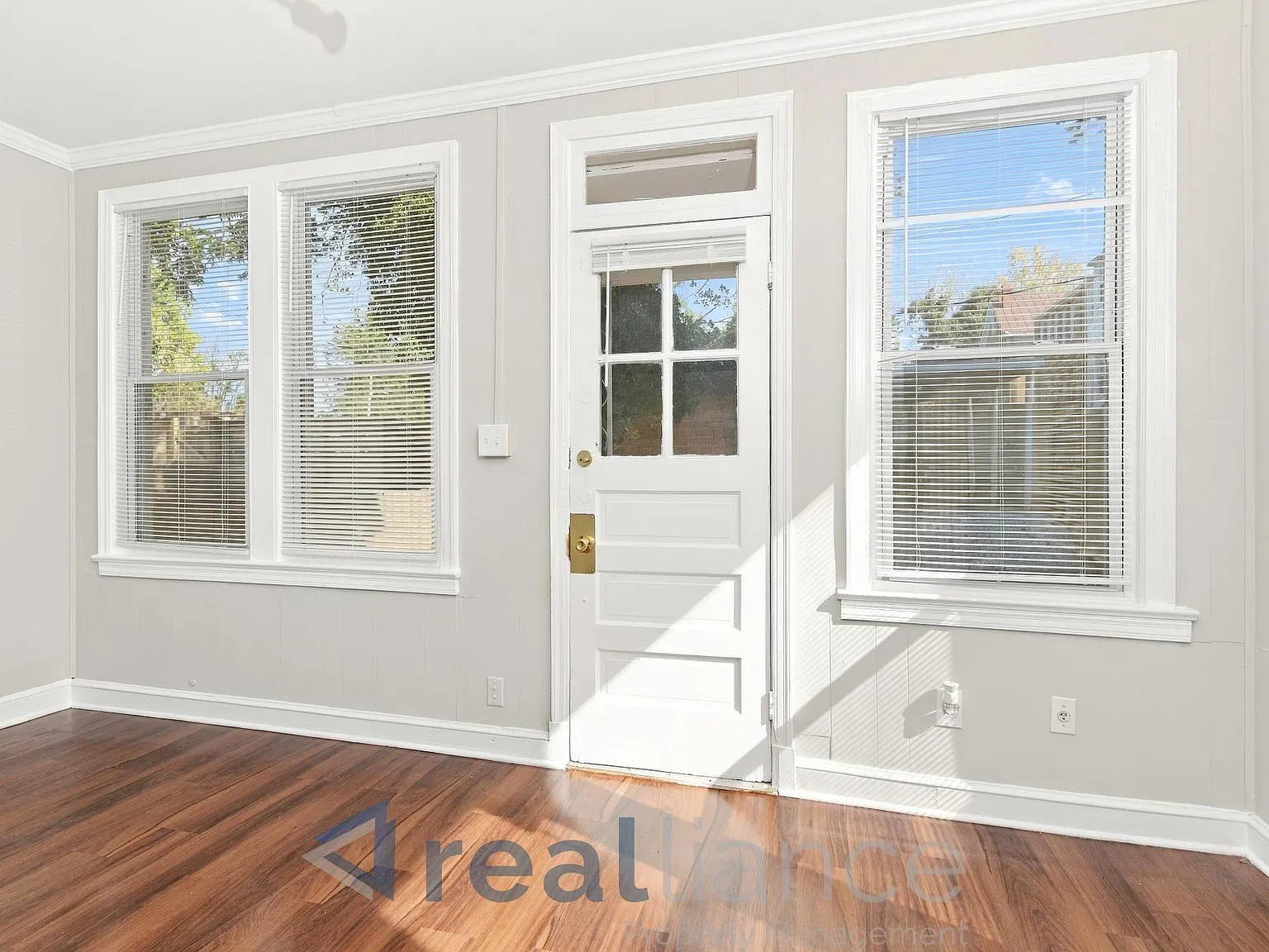 Newly Renovated 4-Bedroom Home with Covered Parking & Private Outdoor — Photo 2