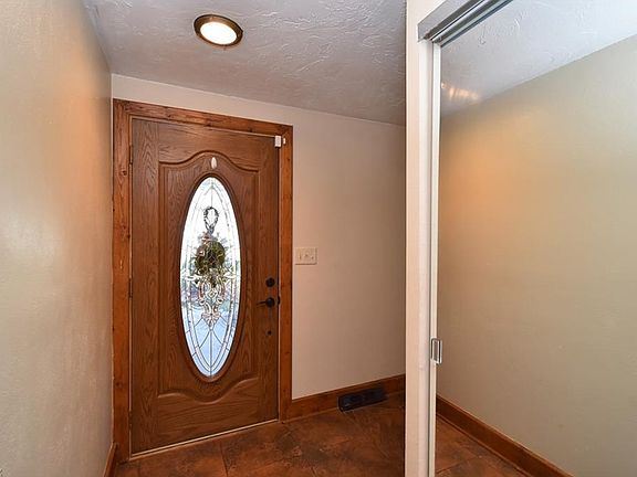 4th image of 2617 W 39th St