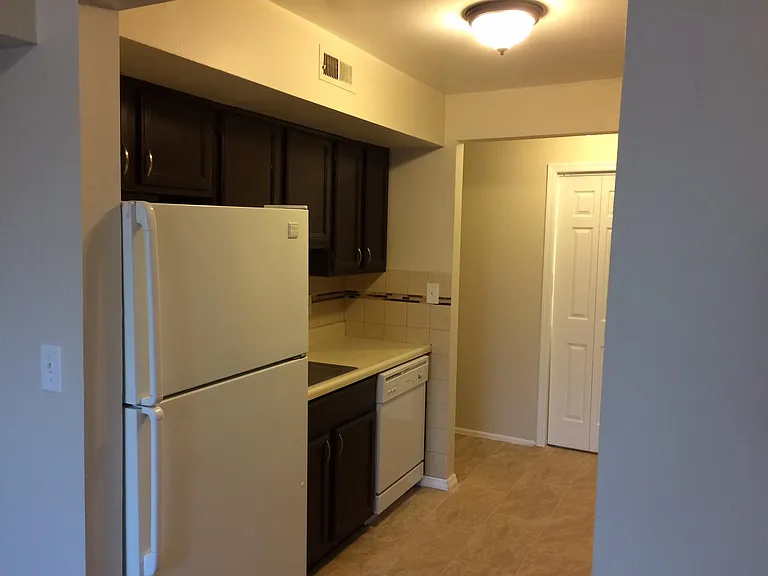 281 Alpine Way — Photo 2