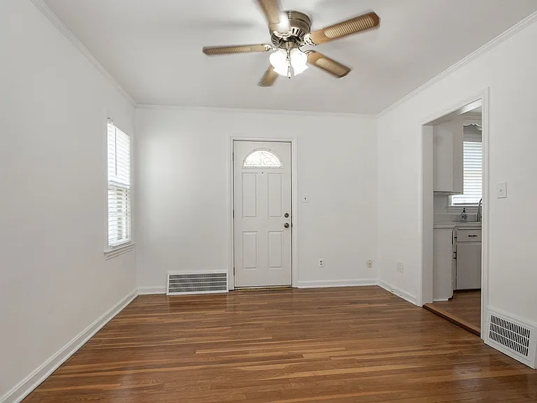 3715 Avalon Rd — Photo 9