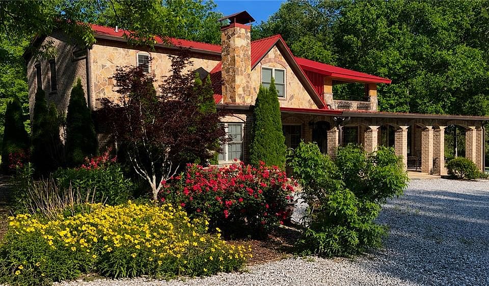1st image of 1422 Wolffork Rd