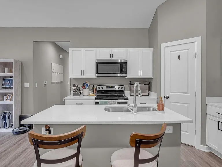 12123 W Shadow Lakes St — Photo 5