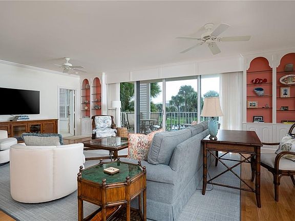 4th image of 2205 N Southwinds Blvd APT 207