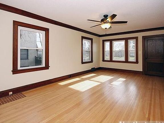 4th image of 1709 Hamline Ave N