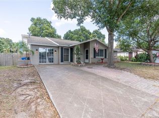 206 Valley Dr, Brandon, FL 33510