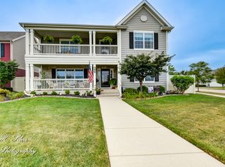 355 Snow Drop Ln, Elgin, IL 60124