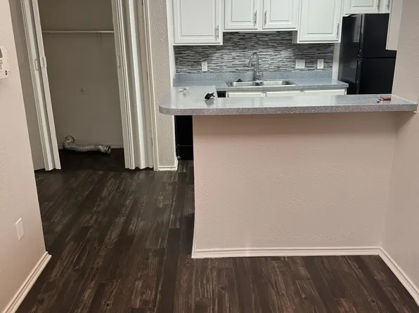 5988 Westcreek Dr, Fort Worth, TX 76133