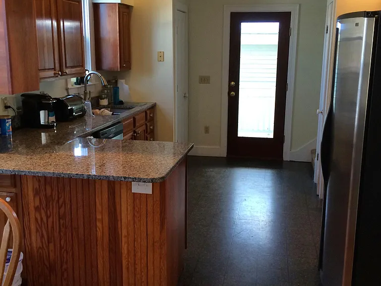 122 Elm St #2 — Photo 10