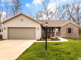 308 Stonewood Dr, East Peoria, IL 61611