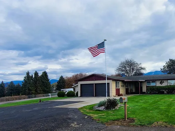 300 Bayshore Dr, Polson, MT 59860