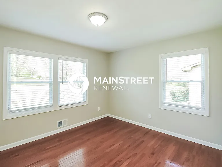 8750 Twin Oaks Dr — Photo 4