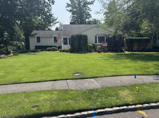 791 Knollwood Ter, Westfield, NJ 07090