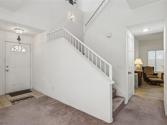 5th image of 1712 Orchard Valley Dr