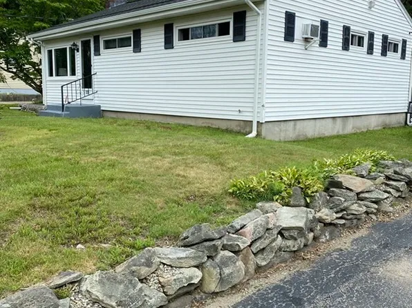 128 Brooks Pl, West Bridgewater, MA 02379