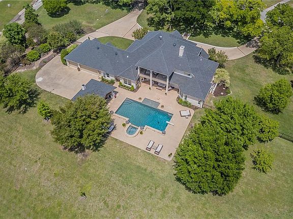 5th image of 133 Kortney Dr