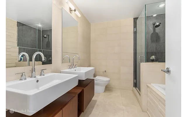 Rented by Douglas Elliman | media 19