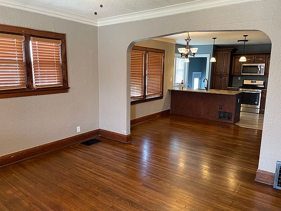 Family Room / Dining Area
