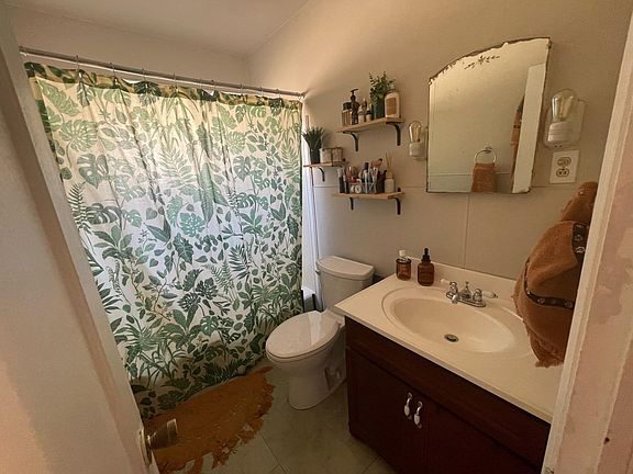 5th image of 1536 W 7th Ave