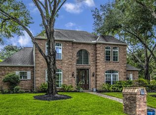 811 Walkwood Ct, Houston, TX 77079
