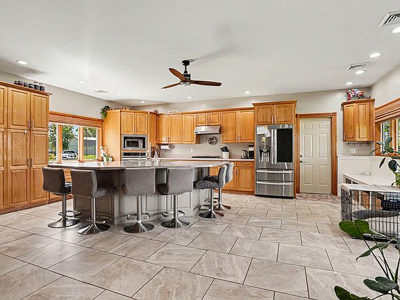 5th image of 24219 Findley Rd