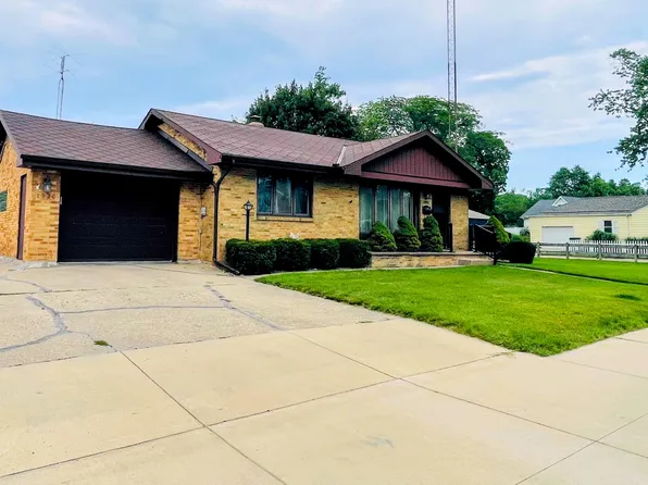 1920 Langley Ave, Saint Joseph, MI 49085