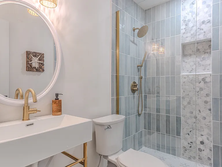 624 Vernon St — Photo 11