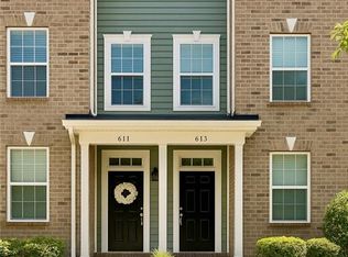 613 Freeman Dr, Hampton, VA 23666