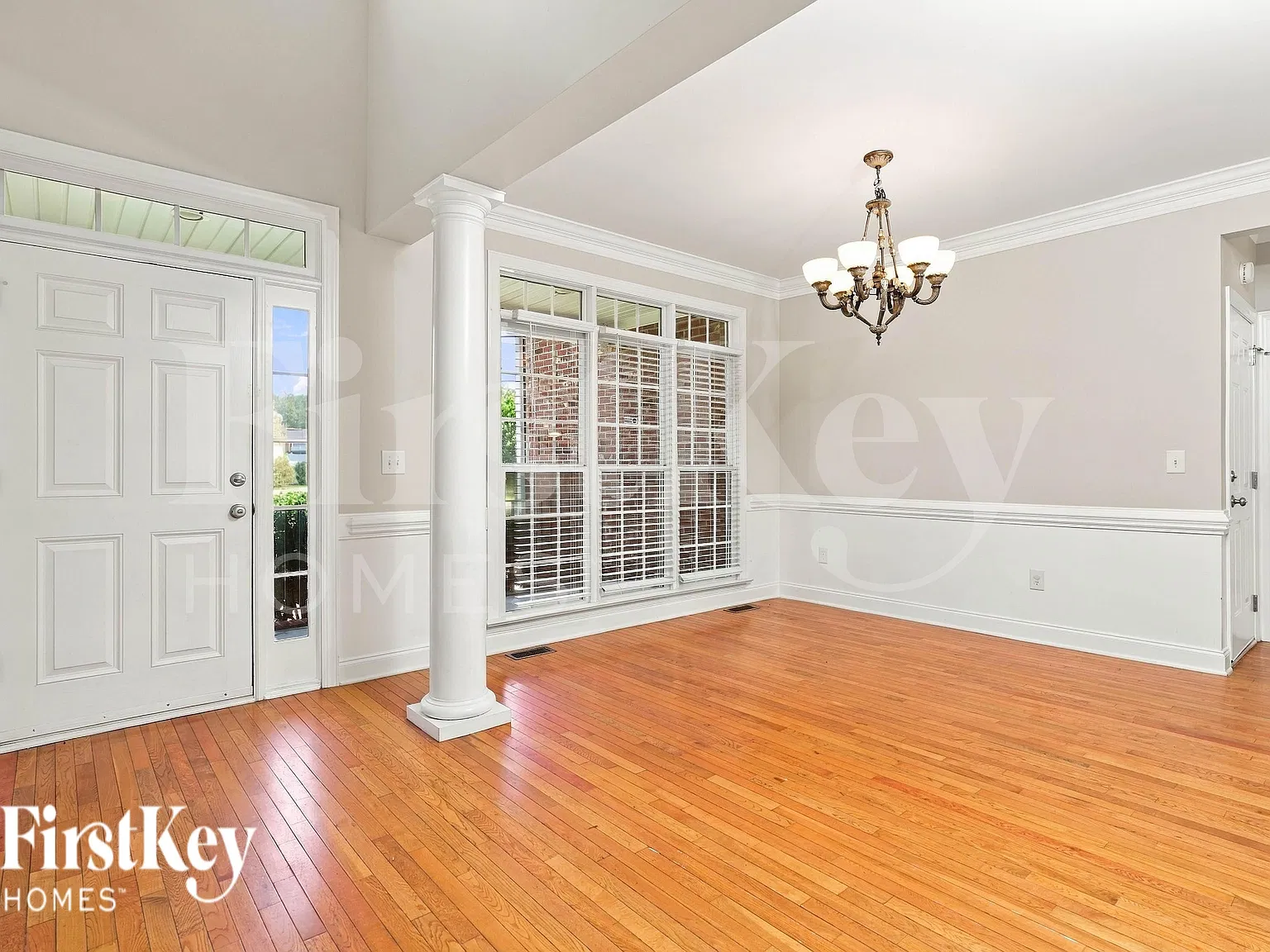 3 bed, 2.5 bath, 2390 sqft, $2,415 — Photo 3