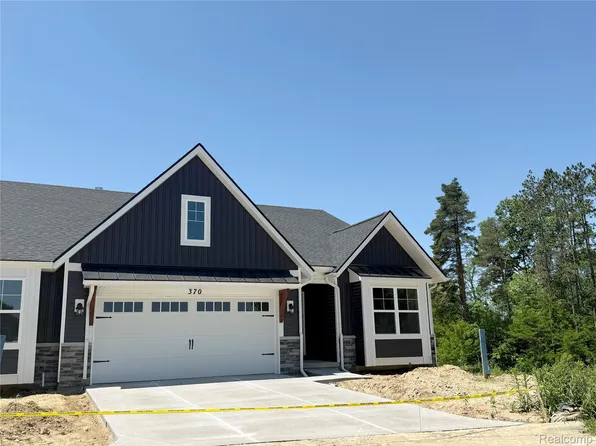 370 Canyon Creek Ct #19, Howell, MI 48843