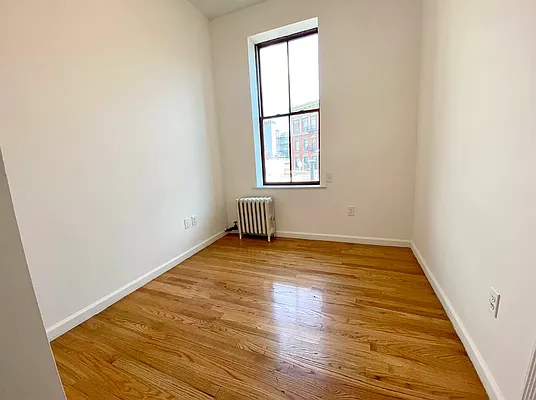 Rented by J PRESTON AND ASSOCIATES INC | media 12