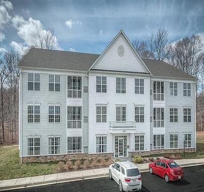 1st image of 4806 Mantlewood Way #303