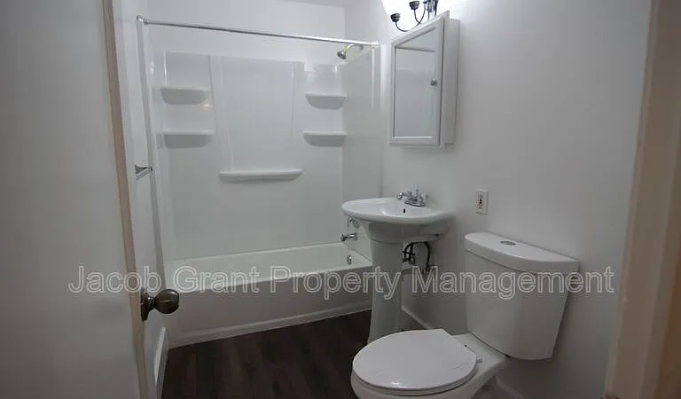 126 Toponce Dr #126 — Photo 4