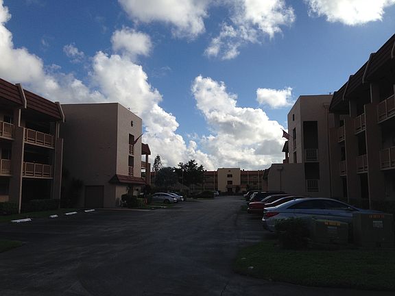 3rd image of 6890 Royal Palm Blvd APT 309H