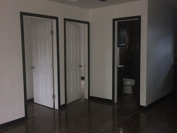 4th image of 2101 De Leon Ave