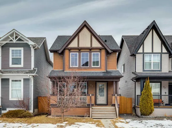 77 S New Brighton Hts SE, Calgary, AB T2Z 0P7