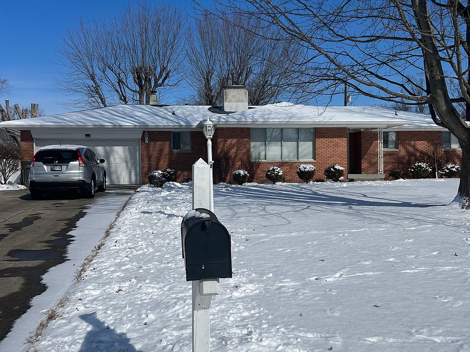 1st image of 1932 Winchester Dr