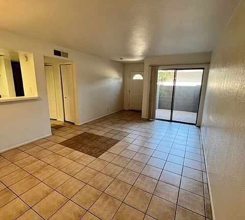 Living area_06222023