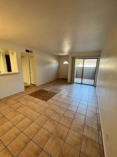 Living area_06222023