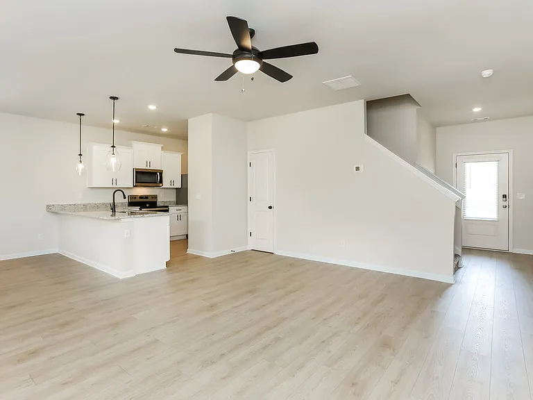 203 Darter Ct — Photo 4