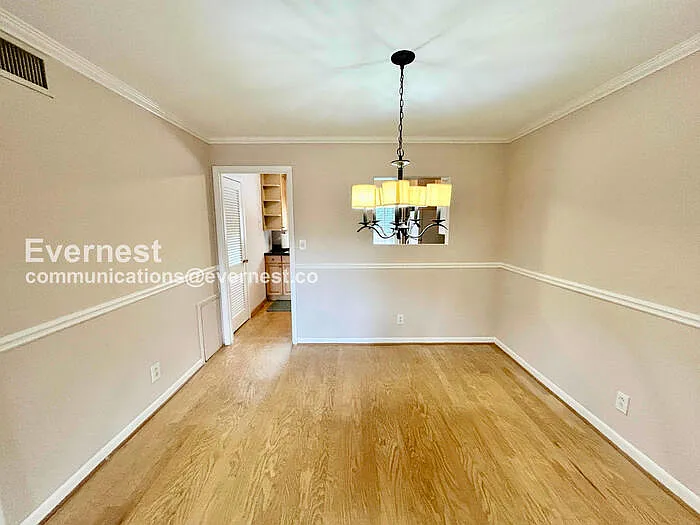 4282 Roswell Rd NE #G2 — Photo 5
