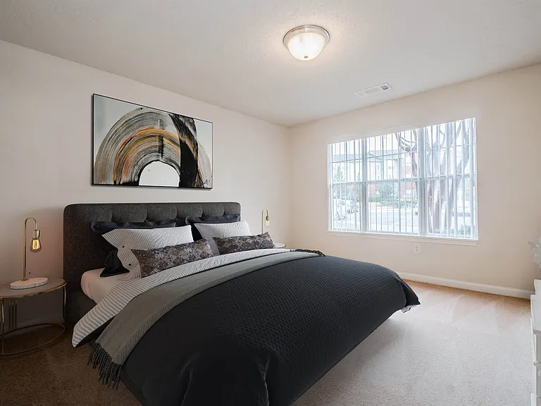 Riverstock Apartments — Photo 9