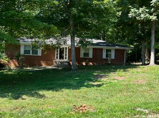 5801 Ridgewood Rd, Knoxville, TN 37918