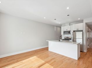 2425 W Thompson St, Philadelphia, PA 19121